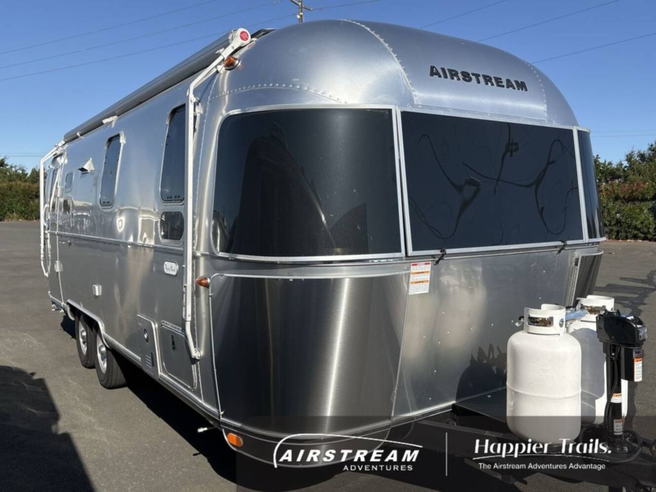 A photo of this 2026 Airstream Flying Cloud 25FB