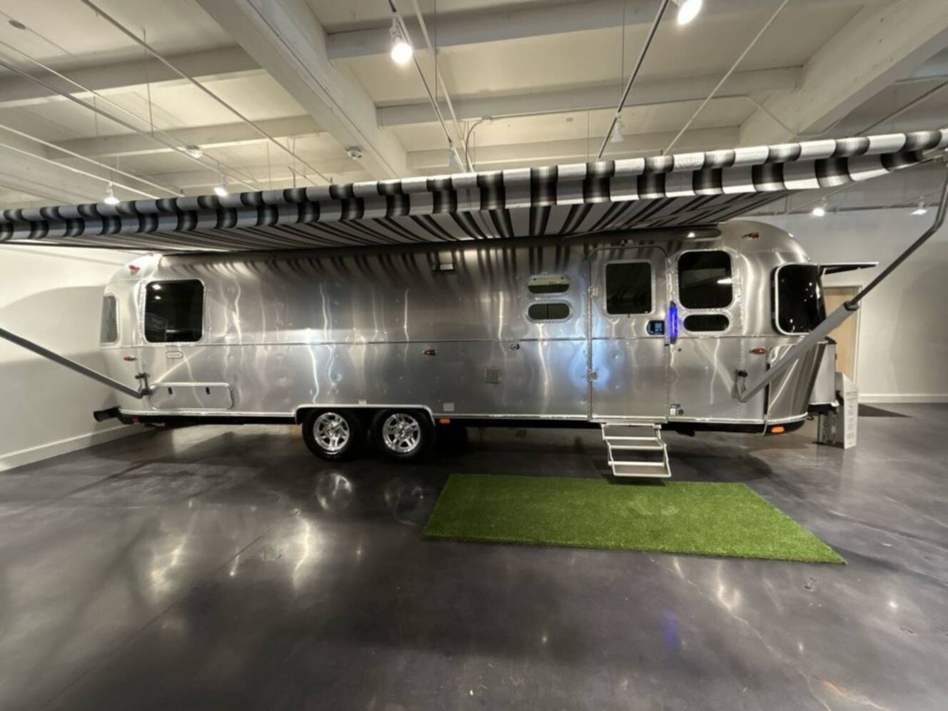 A photo of this 2026 Airstream Classic 30RB