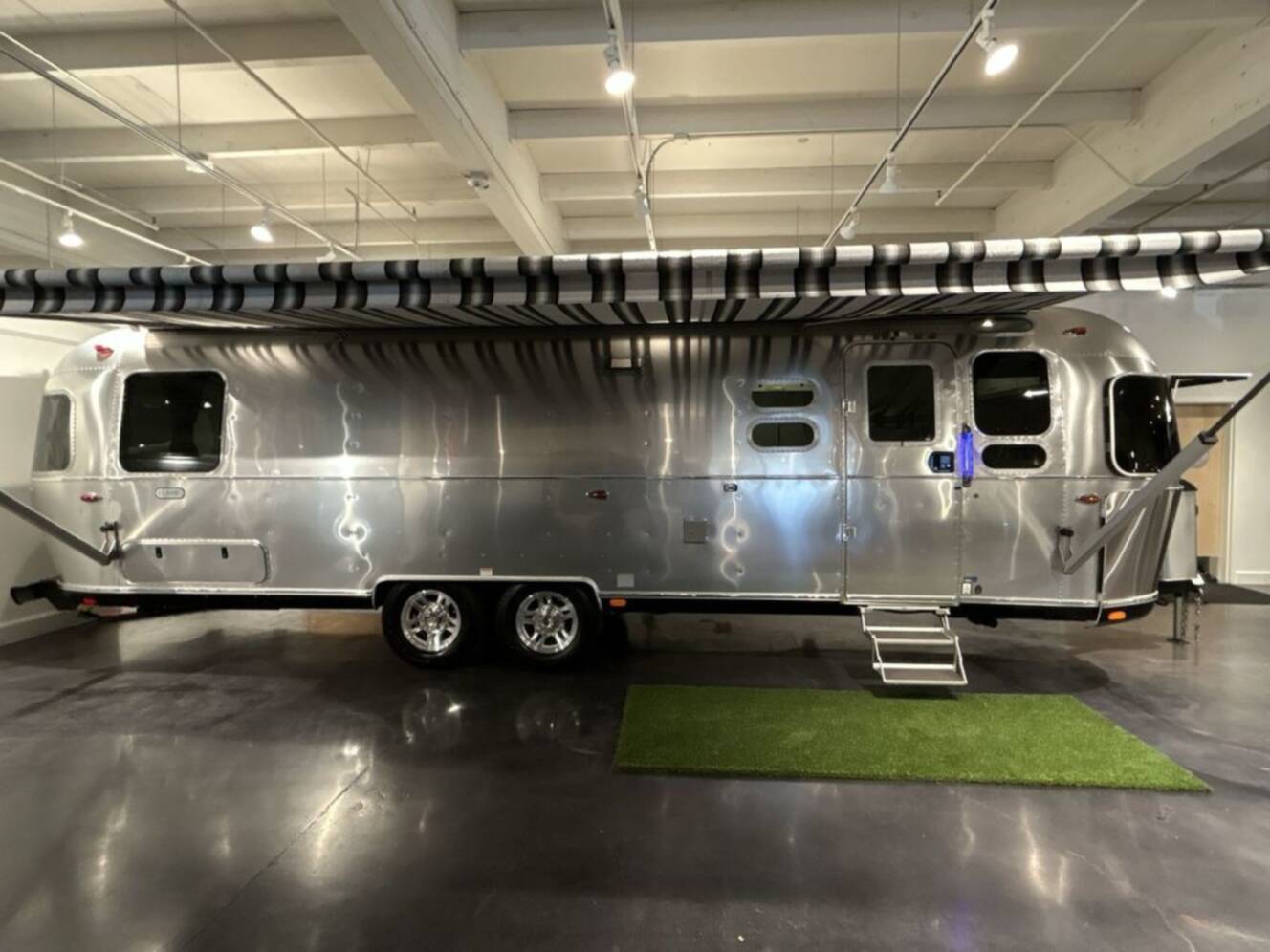 A photo of this 2026 Airstream Classic 30RB