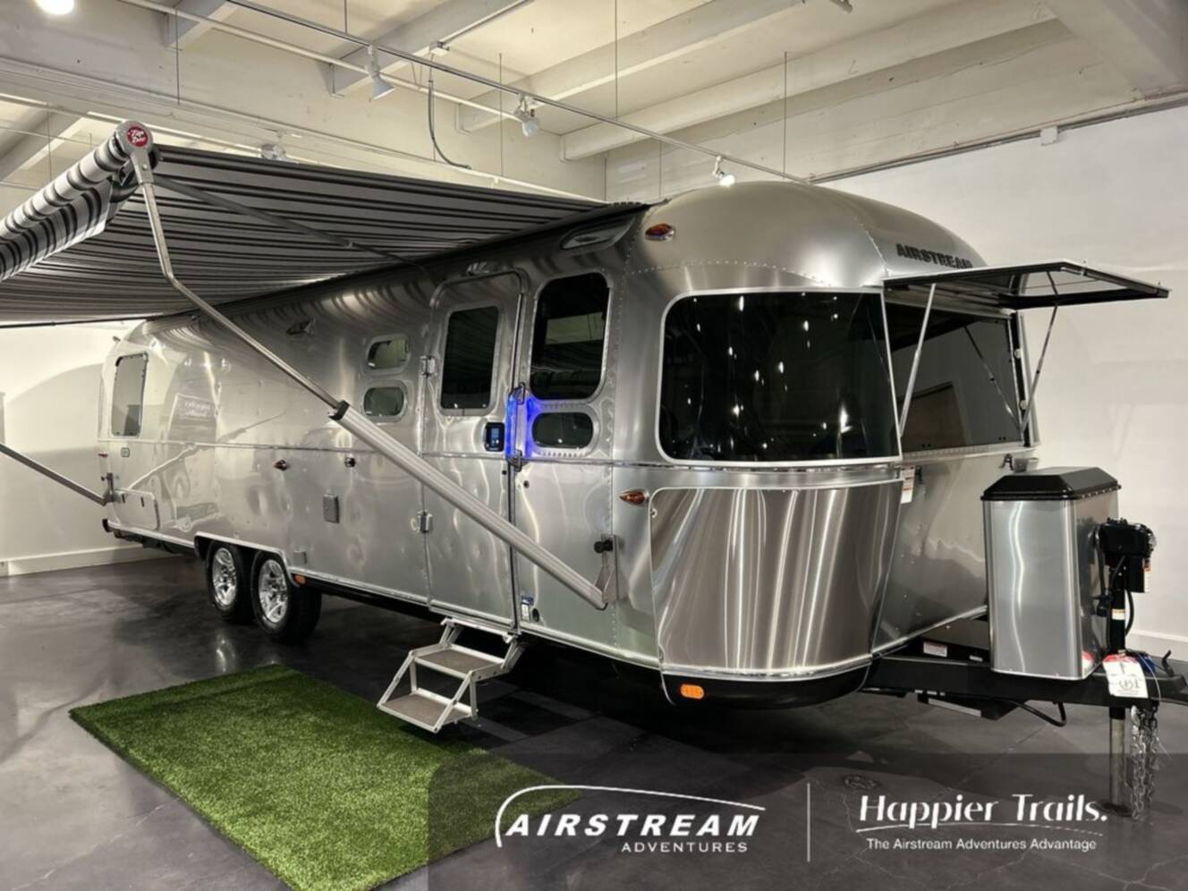 A photo of this 2026 Airstream Classic 30RB