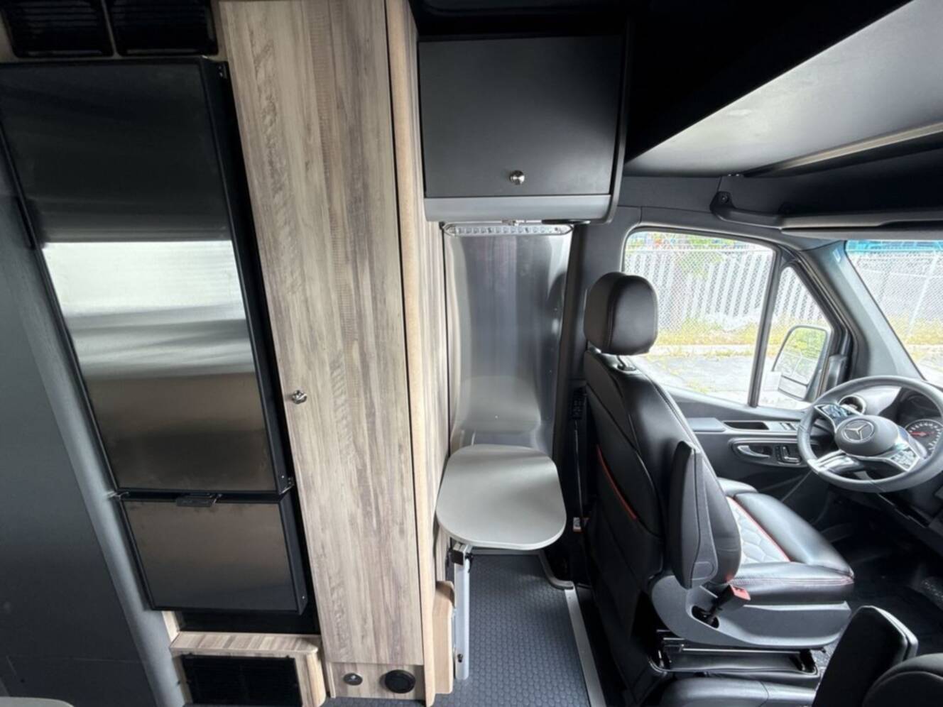 A photo of this 2025 Airstream Interstate 24X