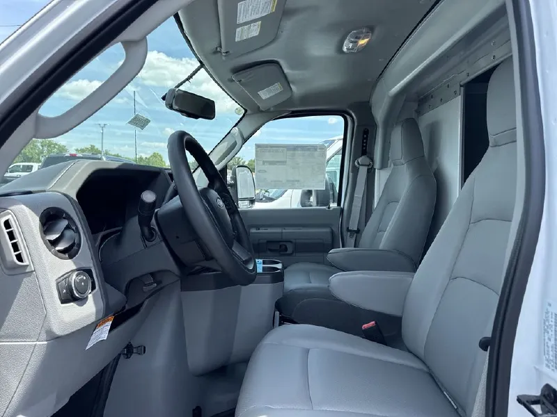 2025 FORD ECONOLINE