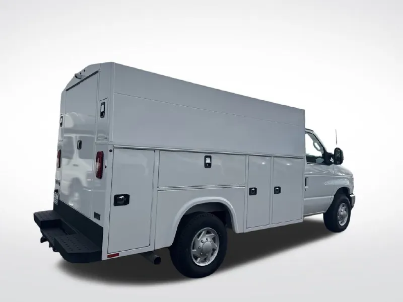2026 FORD ECONOLINE