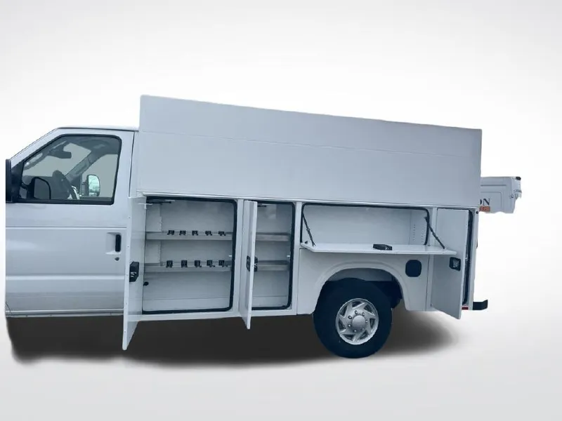 2026 FORD ECONOLINE