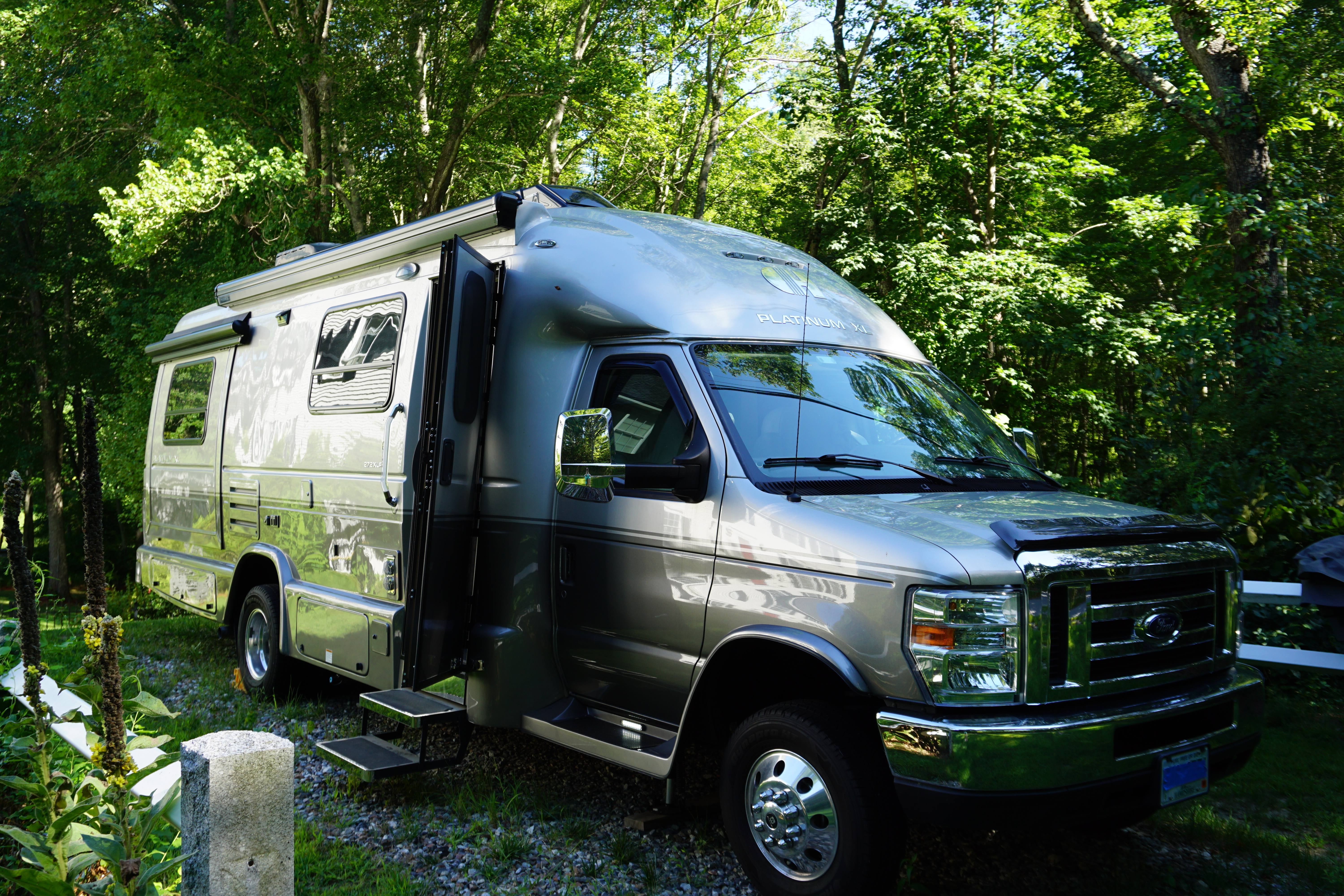 2019 Coach House PLATINUM 272XL RV