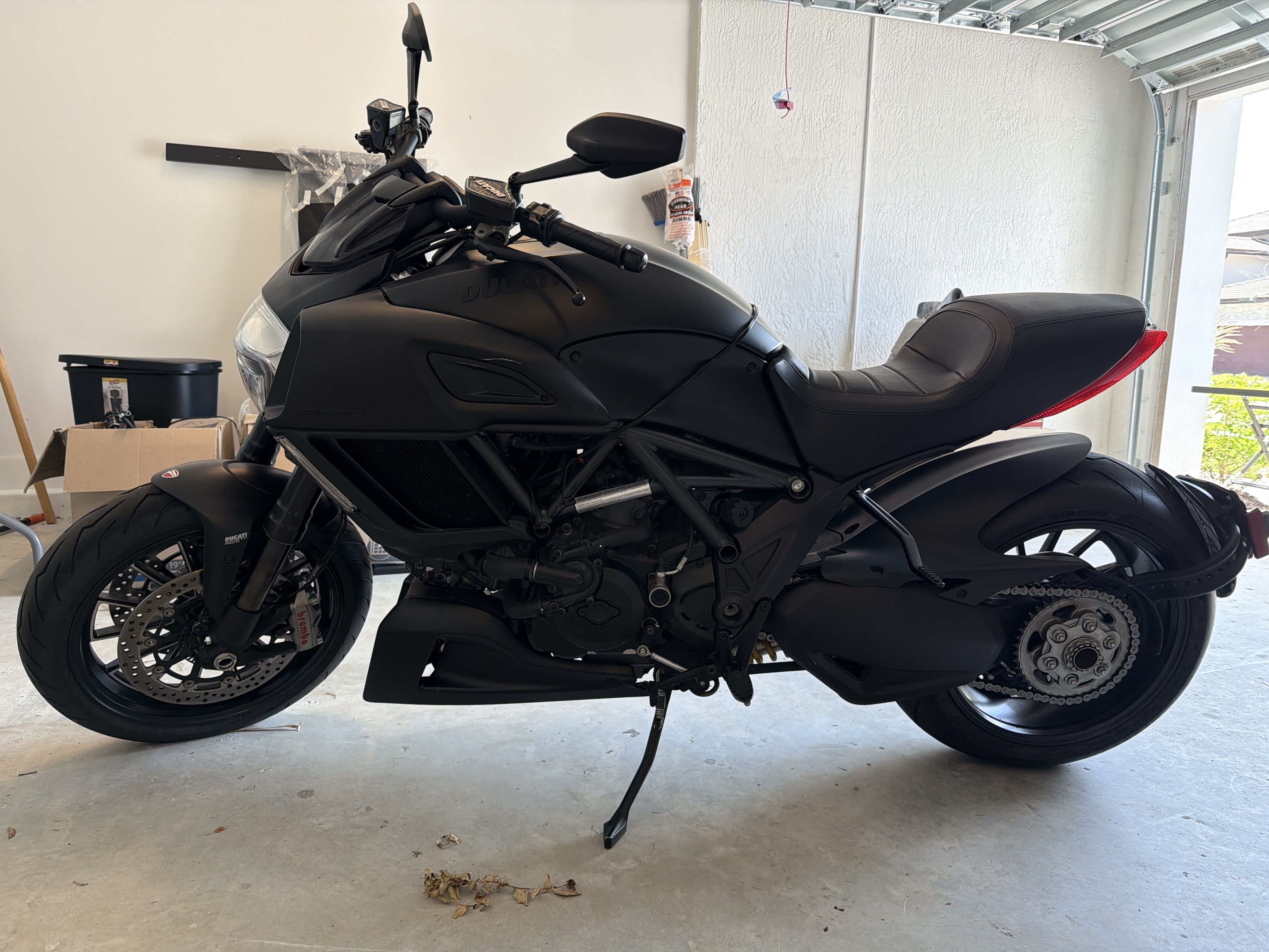 2016 Ducati DIAVEL CARBON in fort lauderdale FL