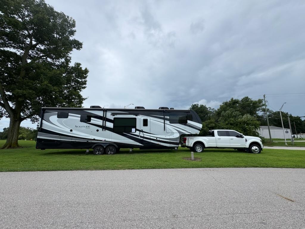 2022 Grand Design SOLITUDE 382WB-R RV
