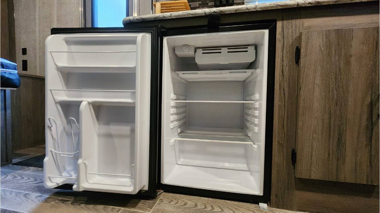 A photo of this 2021 Gulf Stream AMERI-LITE 198BH