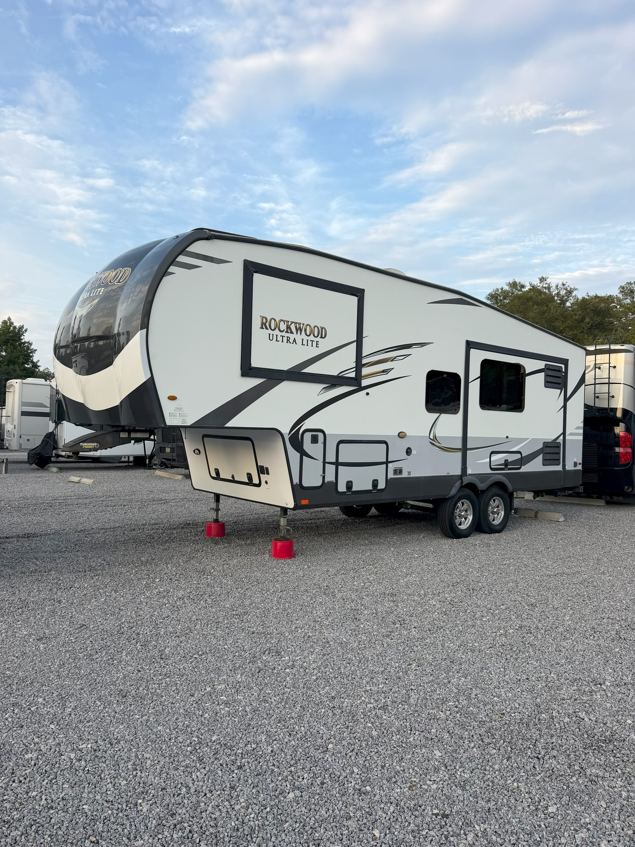 2020 Forest River ROCKWOOD SIGNATURE ULTRA LITE 2608BS RV