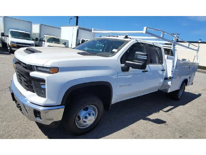2025 CHEVROLET SILVERADO