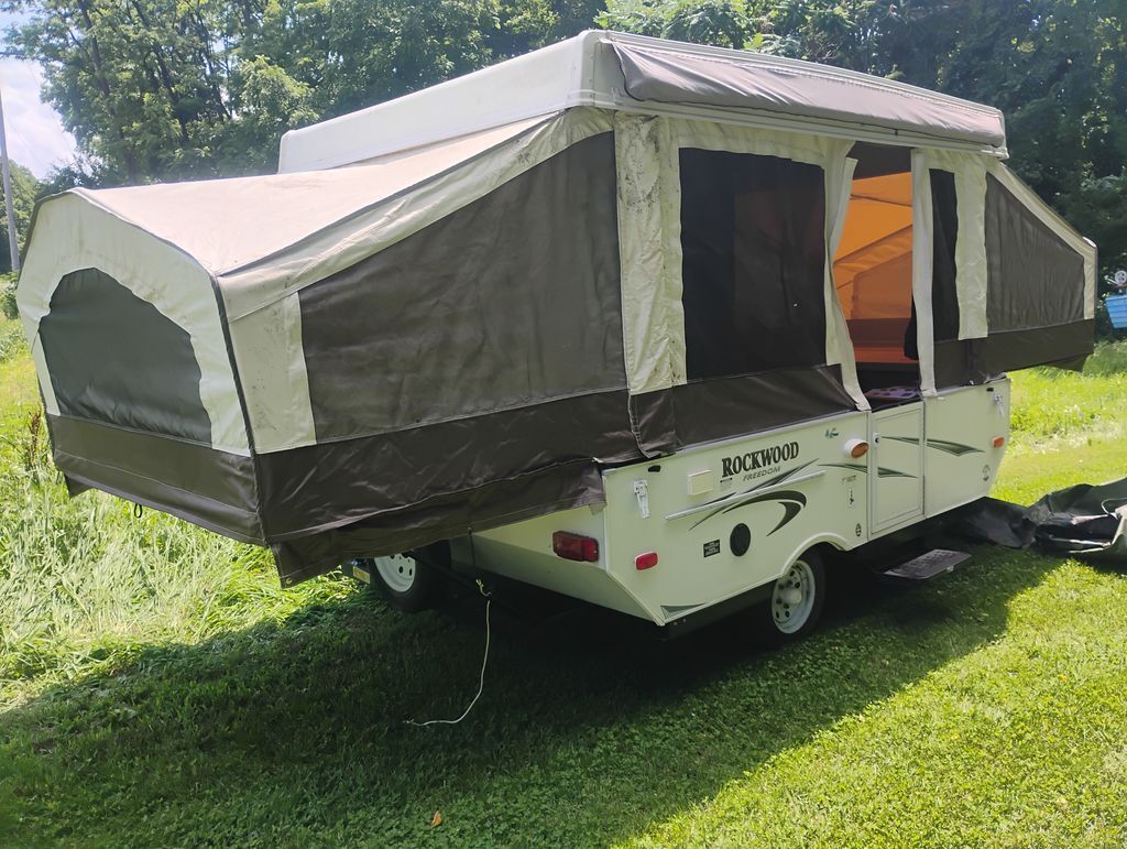 2014 Forest River Rockwood LTD 1940LTD in scipio center NY