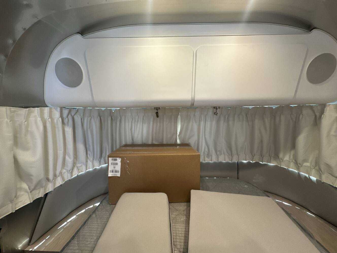A photo of this 2026 Airstream Globetrotter 27FBQ