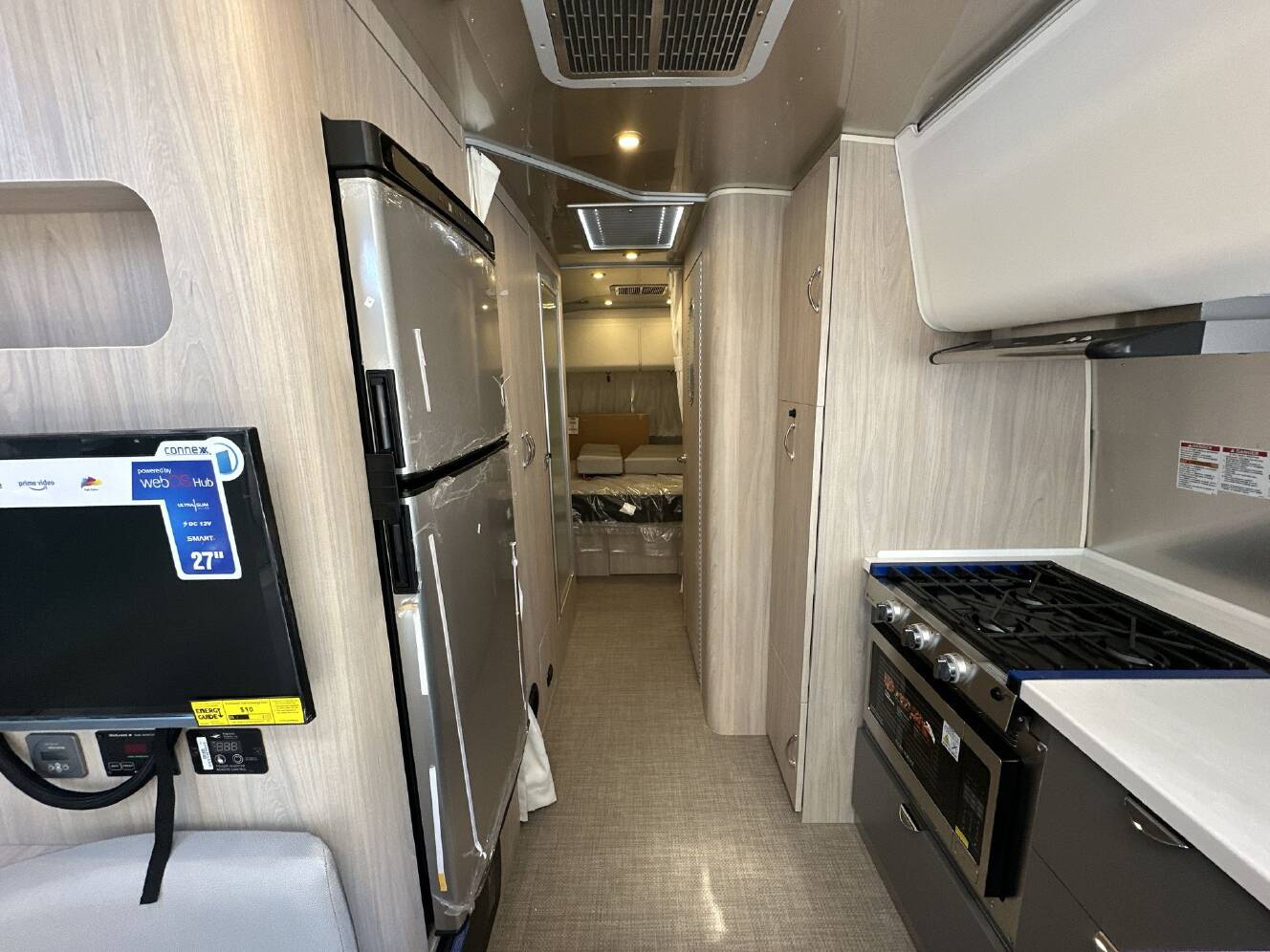 A photo of this 2026 Airstream Globetrotter 27FBQ
