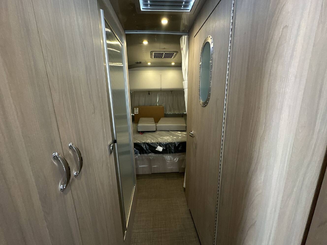 A photo of this 2026 Airstream Globetrotter 27FBQ