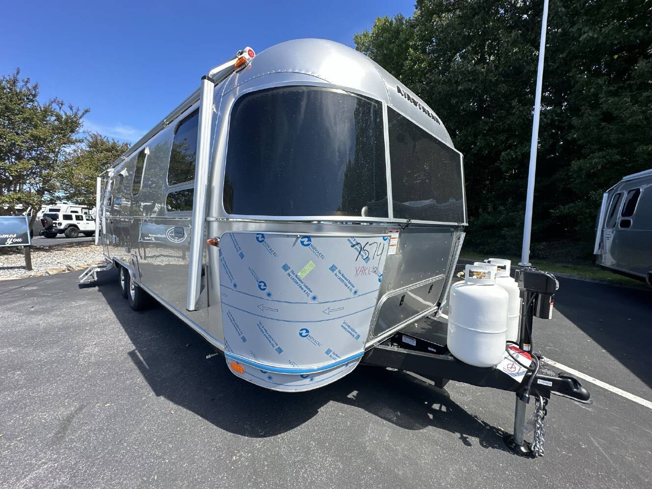 A photo of this 2026 Airstream Globetrotter 27FBQ