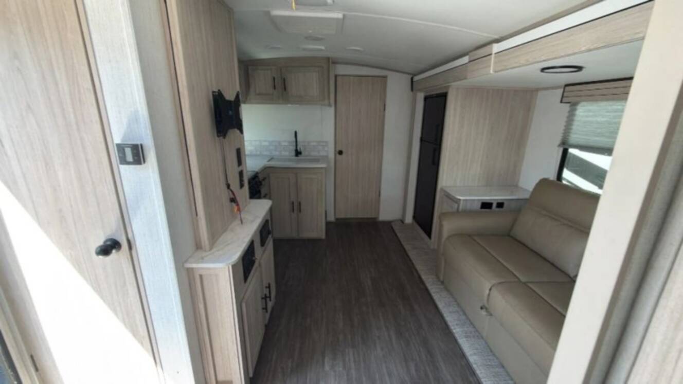 A photo of this 2023 Cruiser Rv Shadow Cruiser West S239RBS
