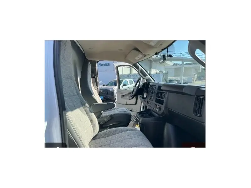 2025 CHEVROLET EXPRESS G4500