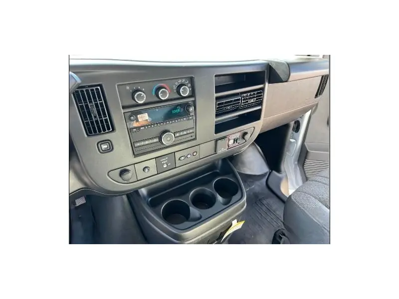 2025 CHEVROLET EXPRESS G4500