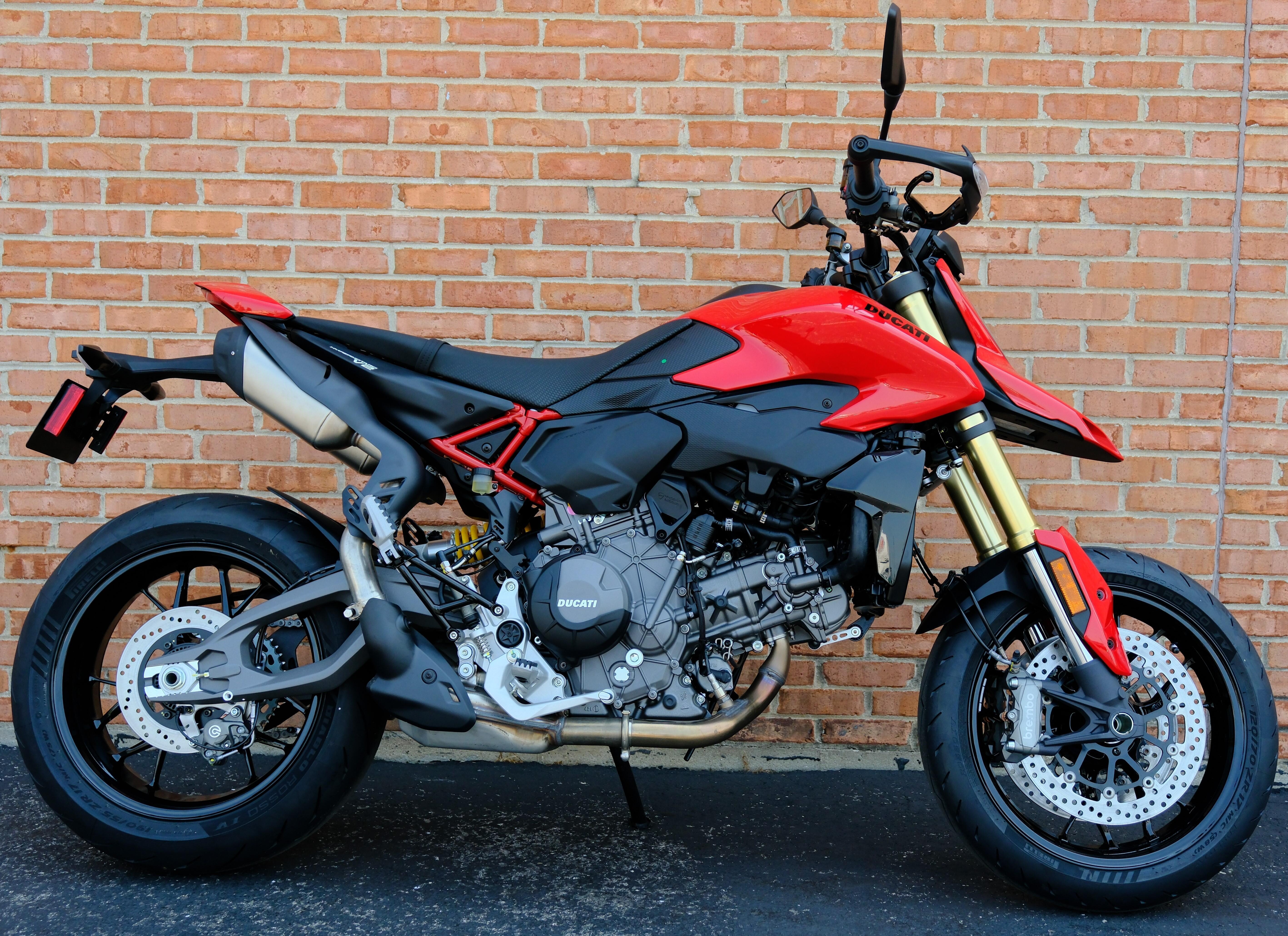 2026 Ducati Hypermotard V2 V2 in Villa Park, IL