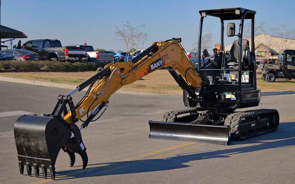2026 SANY® Small Swing Boom Excavators SY35U in Live Oak, FL