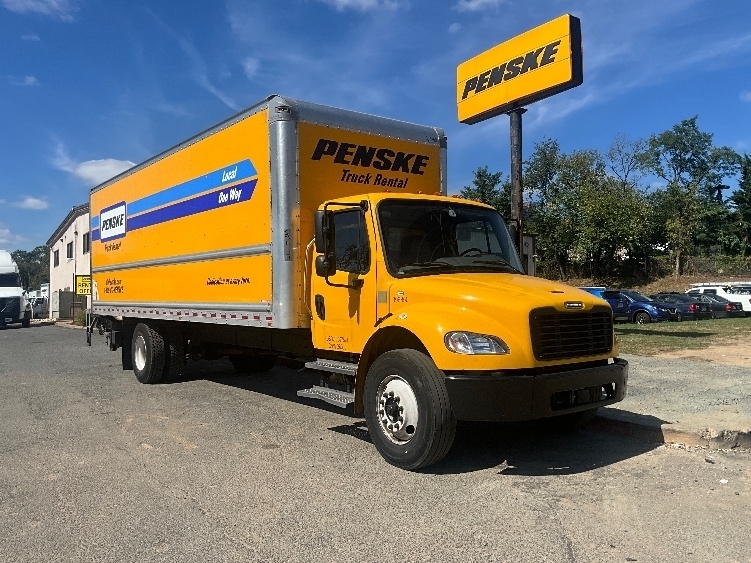 2022 FREIGHTLINER BUSINESS CLASS M2 106 in Alexandria, VA