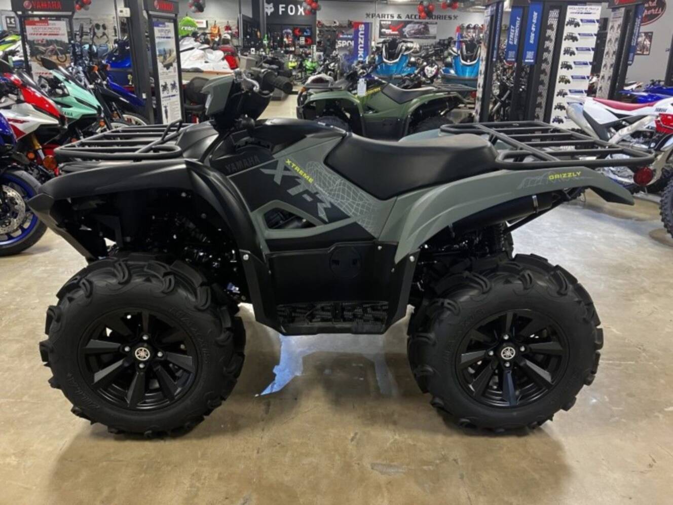 A photo of this 2026 Yamaha Grizzly EPS XT-R