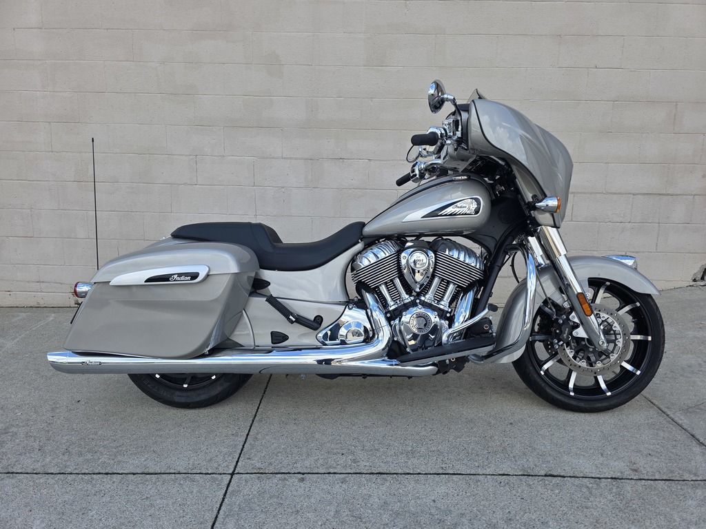 2022 Indian Chieftain Limited Silver Quartz Metallic LIMITED in Coldwater, MI