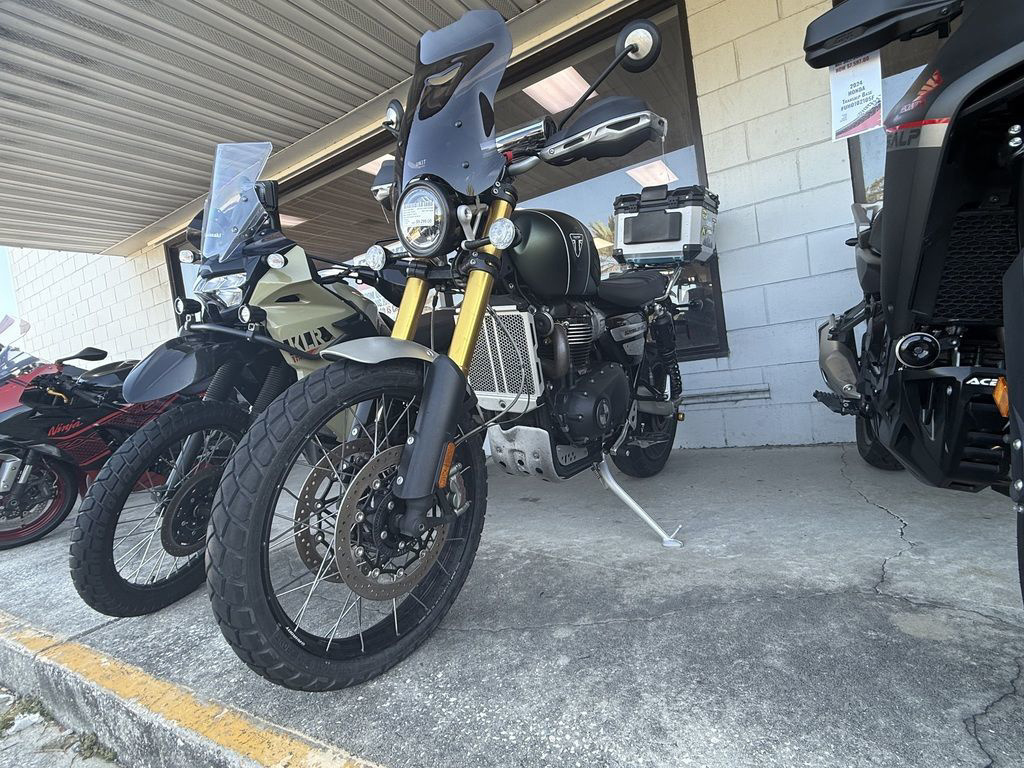 2023 Triumph Scrambler 1200 XE Chrome Edition Brooklands Green XE XE CHROME EDITION in Daytona Beach, FL