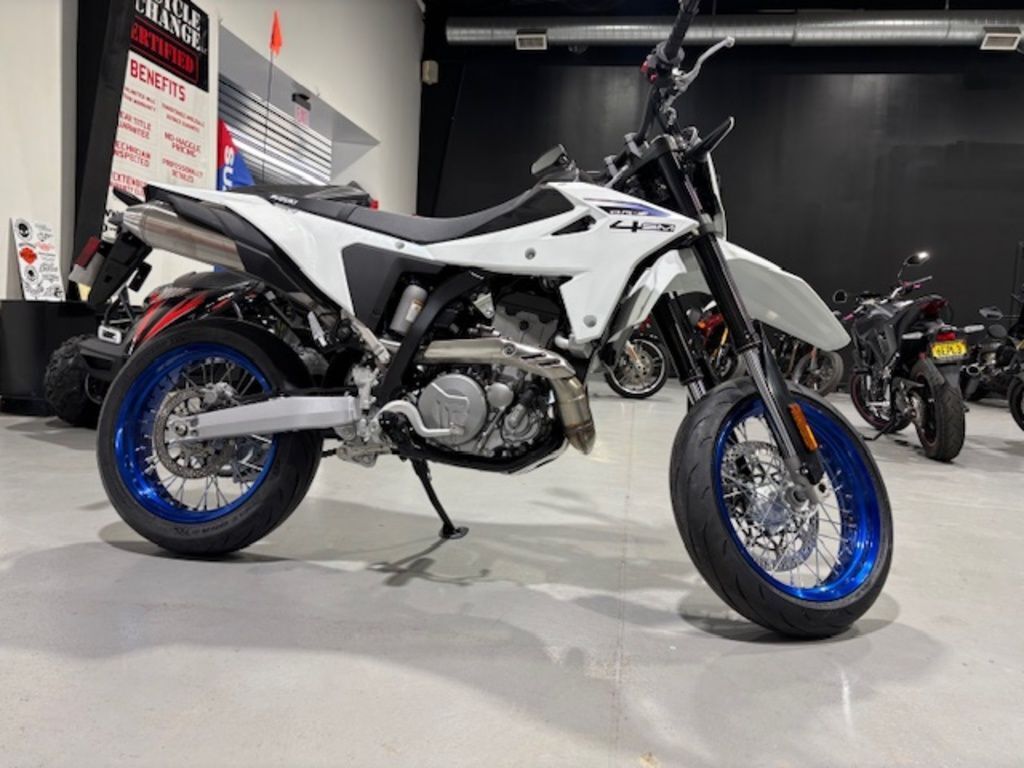 2025 Suzuki DR-Z4SM BASE in Andover, NJ
