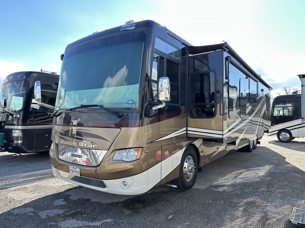 2015 Newmar Dutch Star 4369 RV