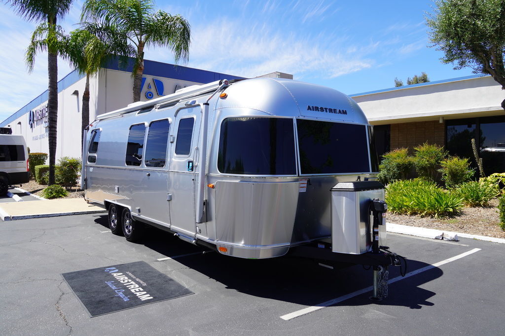 2025 Airstream Pottery Barn Special Edition 28RBQ in temecula CA