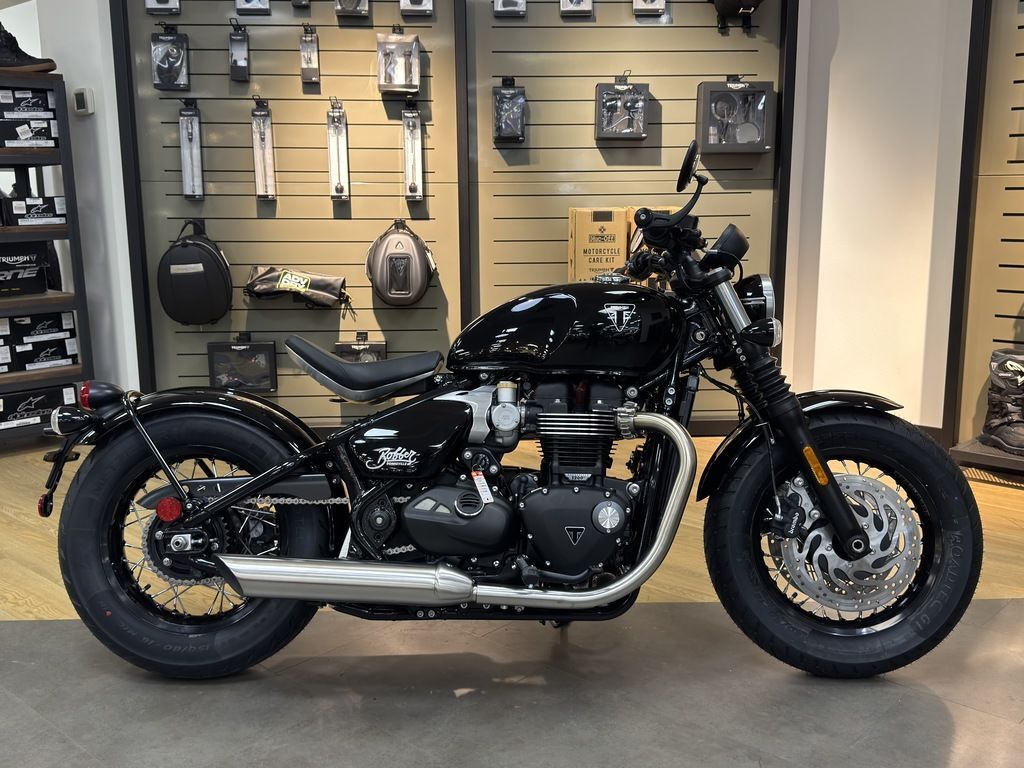 2026 Triumph Bonneville Bobber Jet black in Knoxville, TN