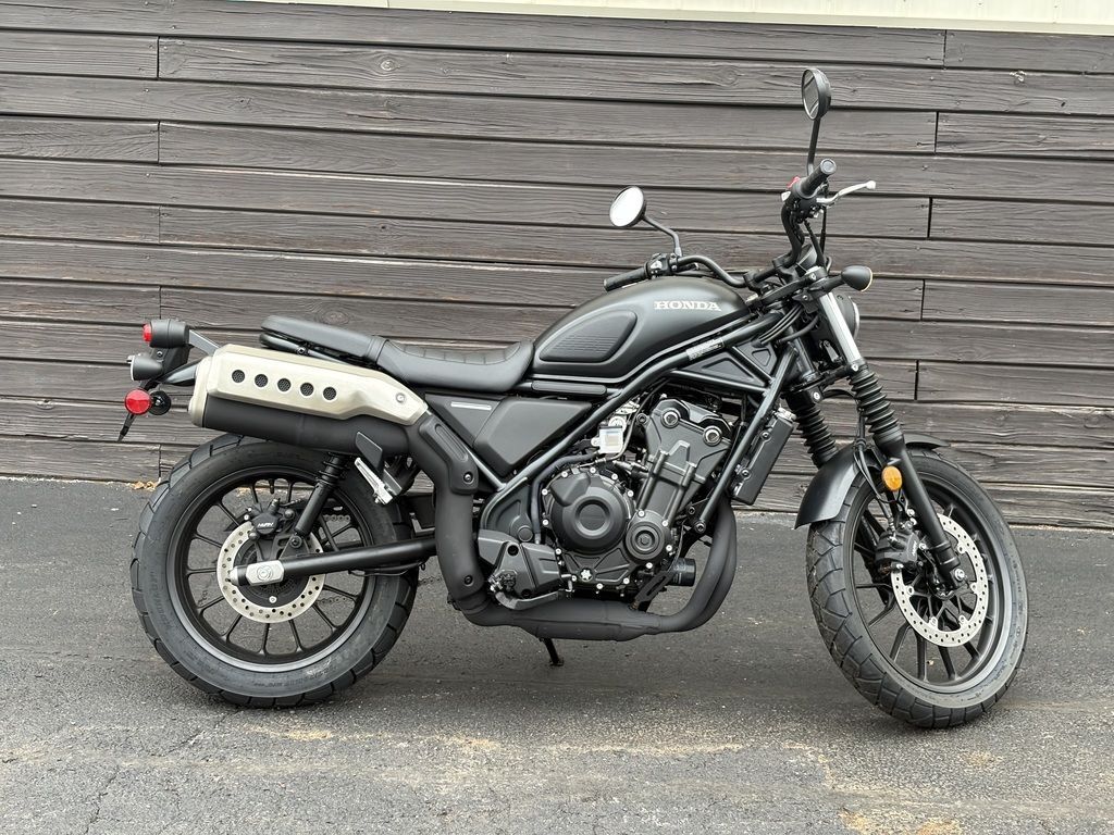 2025 Honda® SCL500 500 in Waynesboro, VA