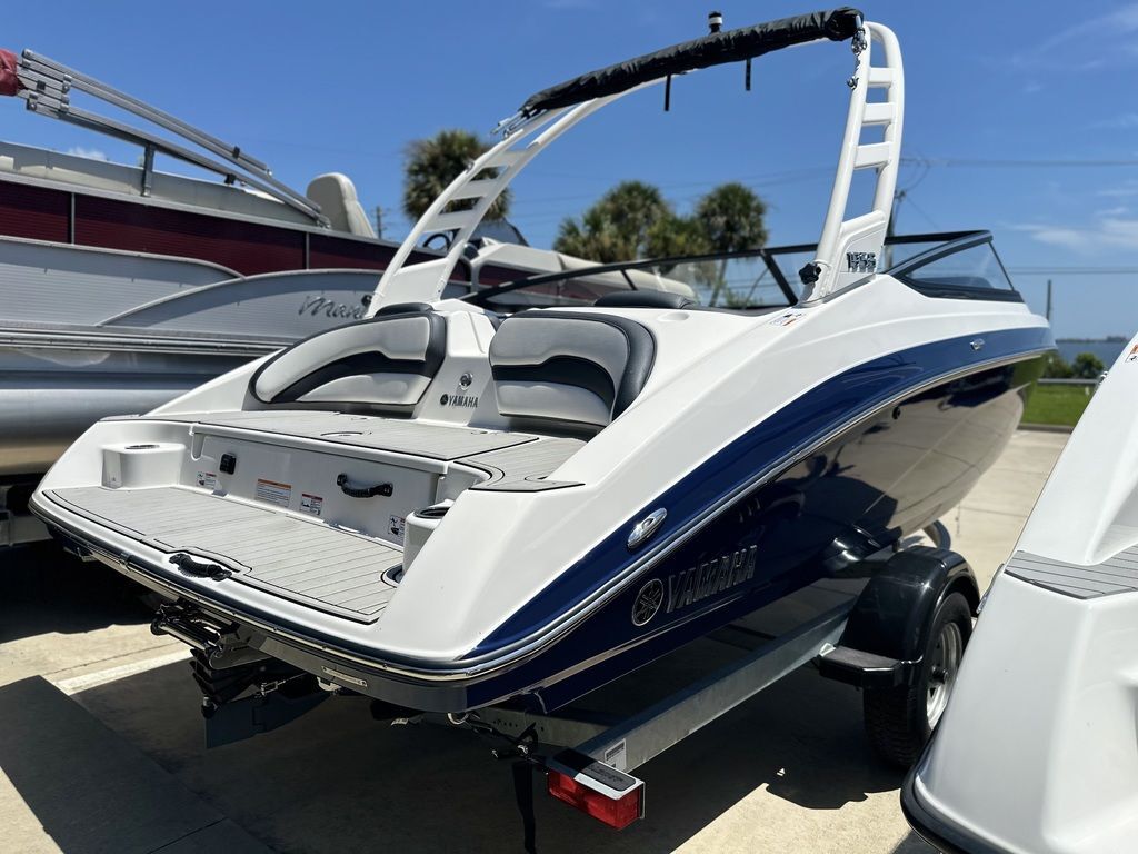 2026 Yamaha Boats 195S in malabar FL