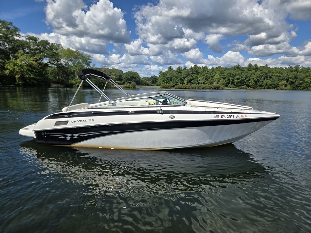 2003 Crownline 230 BR Bowrider Boat boat