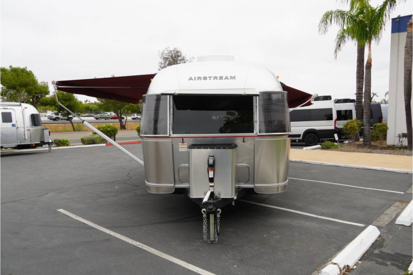 A photo of this 2026 Airstream Stetson*6666 27FBQ