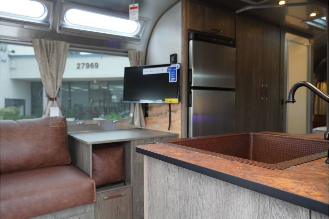 A photo of this 2026 Airstream Stetson*6666 27FBQ