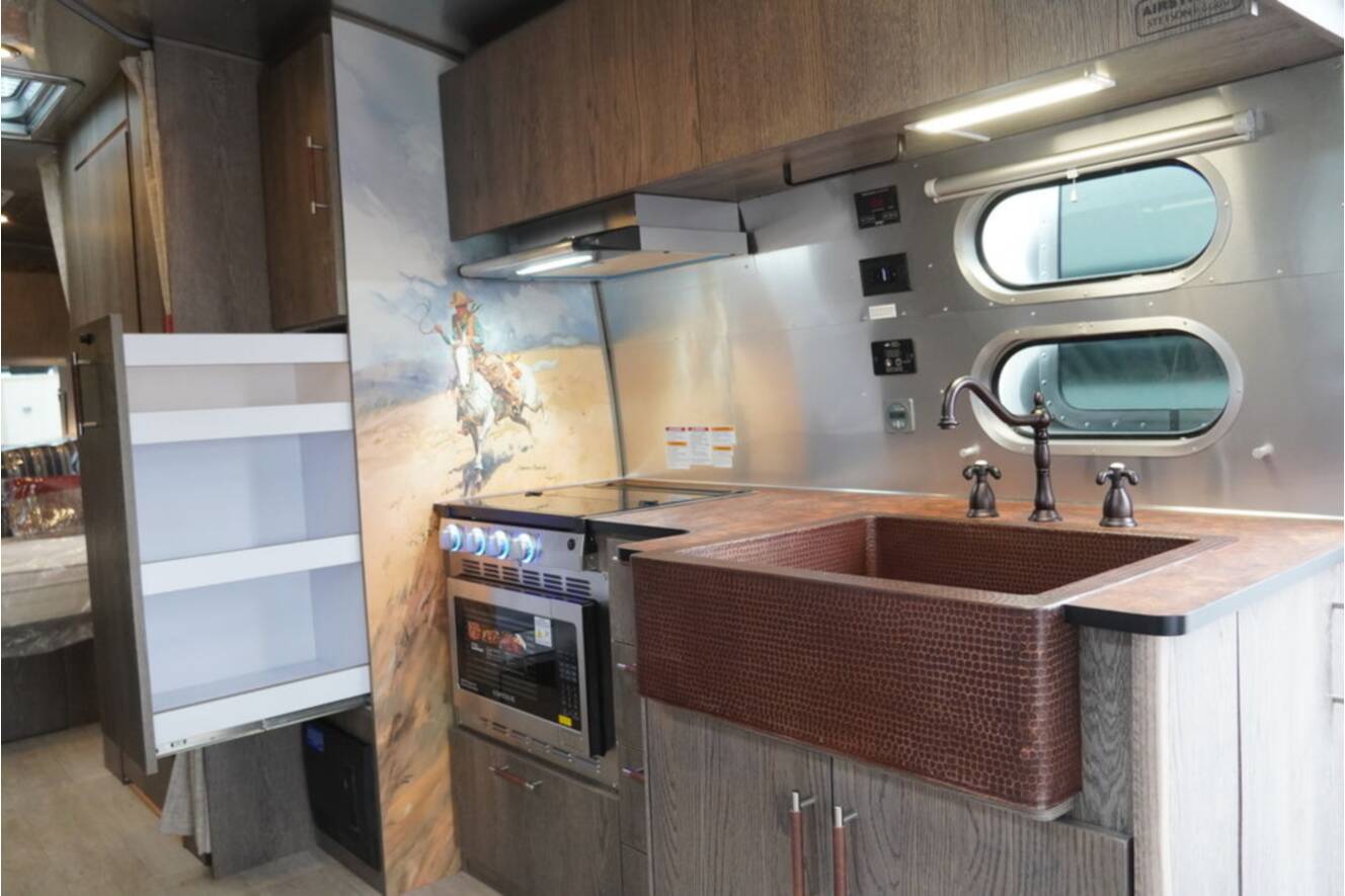 A photo of this 2026 Airstream Stetson*6666 27FBQ