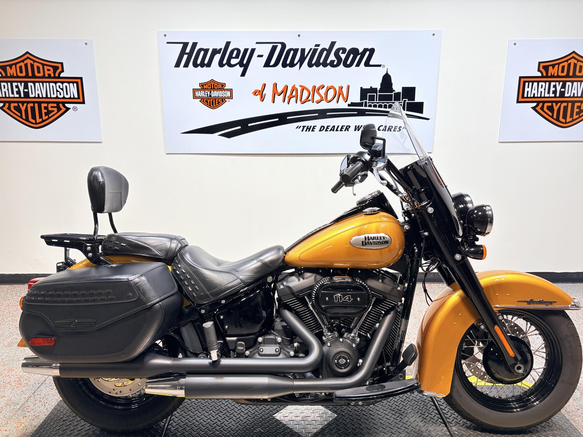 2023 Harley-Davidson Heritage Classic in Madison, WI