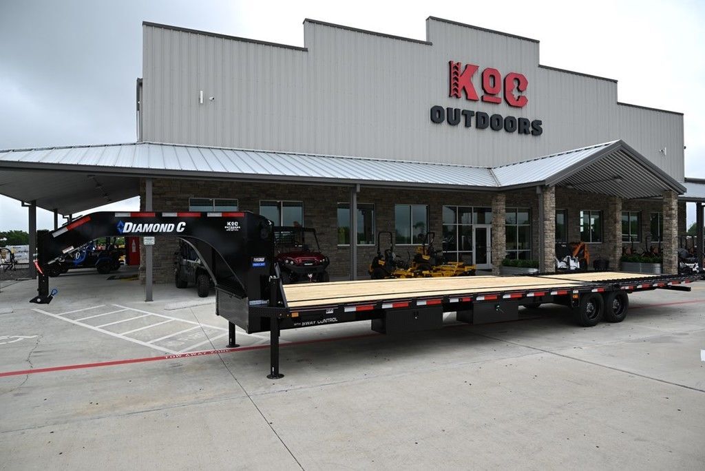 2026 Diamond C FMAX 207 25.5K 35' X 102" Dealer Demo in Caldwell, TX