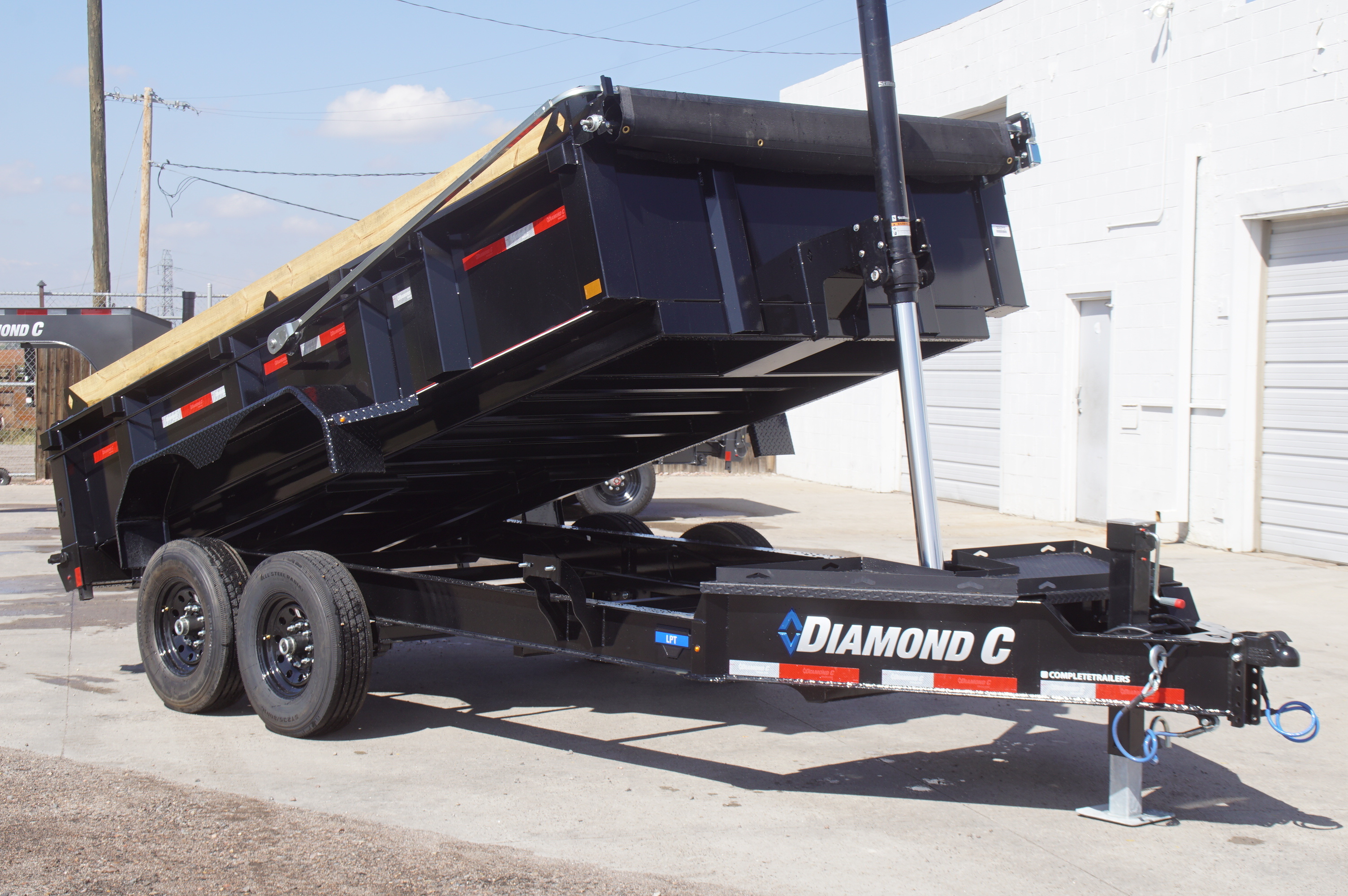 2025 Diamond C LPT 207 14' Telescopic Dump 14K GVWR in Henderson, CO