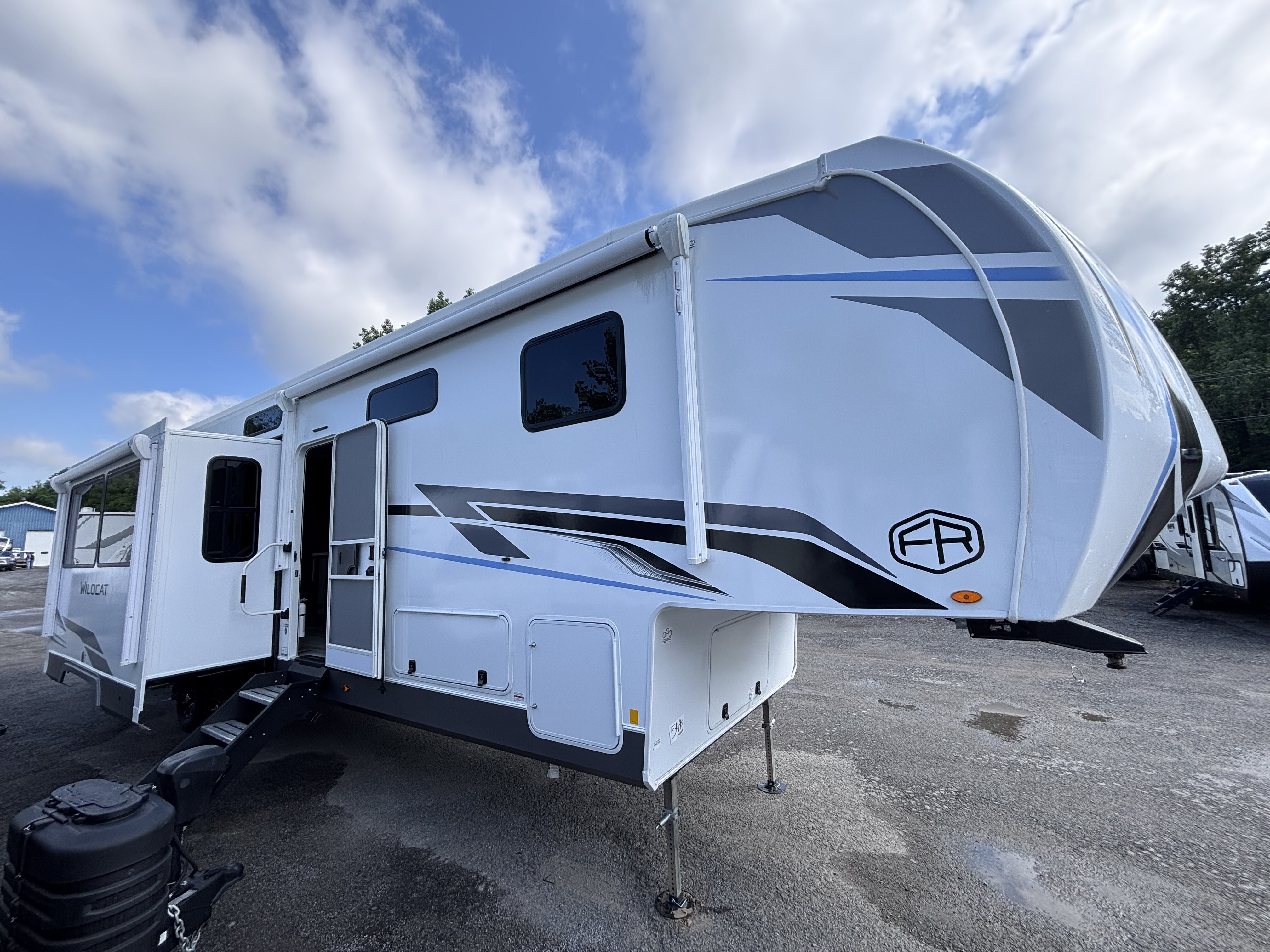 2026 Forest River Wildcat 34CRIB in frankfort NY