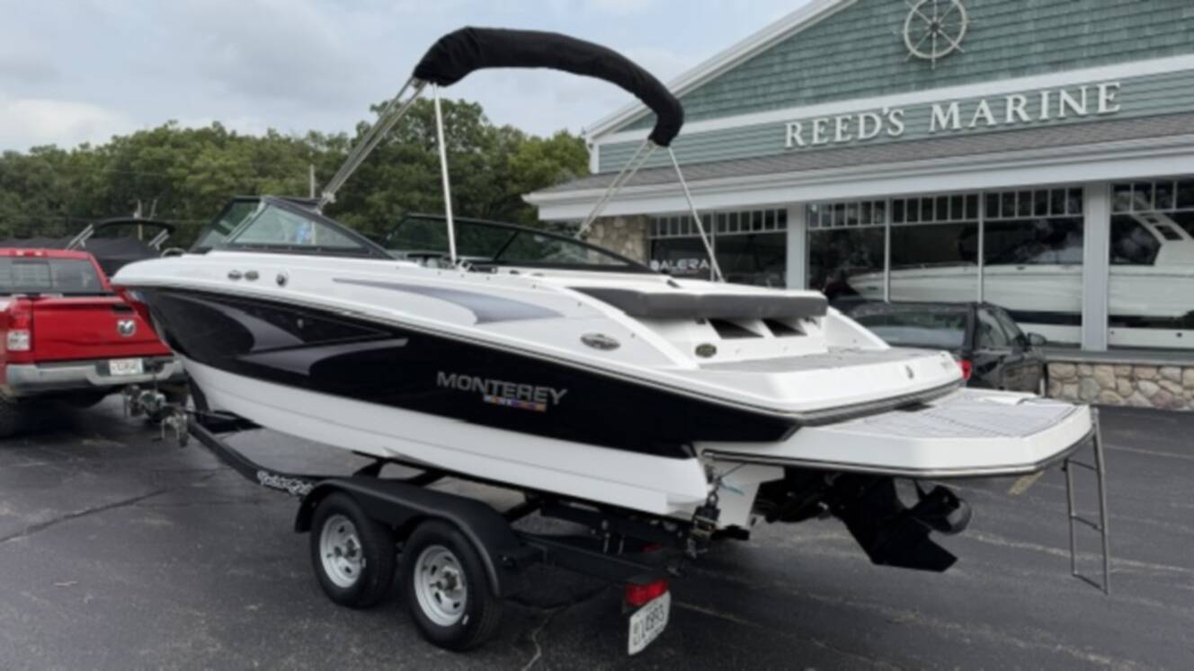 A photo of this 2023 Monterey M-22 Base