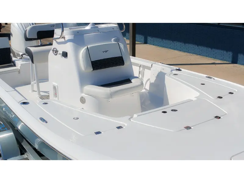 2027 Tidewater 2110 Bay Max