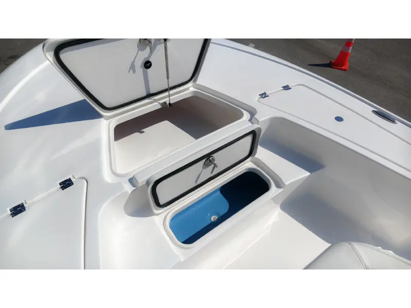 2027 Tidewater 2110 Bay Max