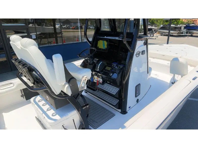 2027 Tidewater 2500 Carolina Bay