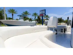 2027 Tidewater 2500 Carolina Bay