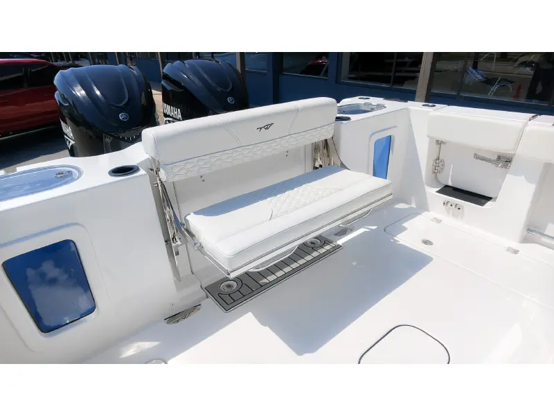 2027 Tidewater 302CC