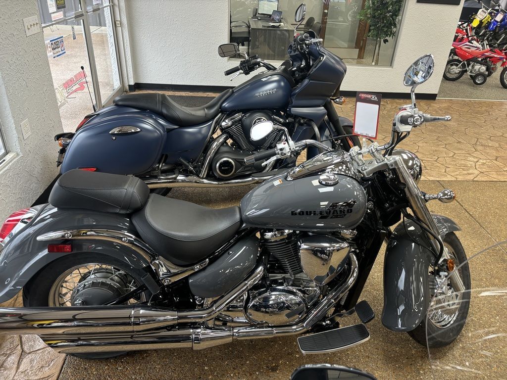 2025 Suzuki Boulevard C50 C50 in Lake Villa, IL