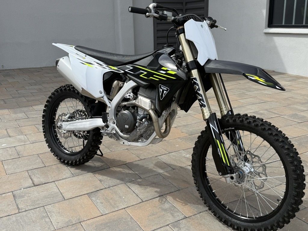 2026 Triumph TF 250-X Jet Black/Pure White 250-X in Reno, NV